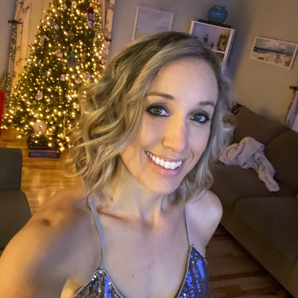 Meet your Posher, Dena